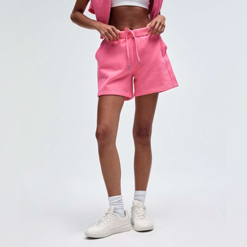 LULULEMON SAKP Sakura Pink Scuba High Rise 5" Shorts size 8